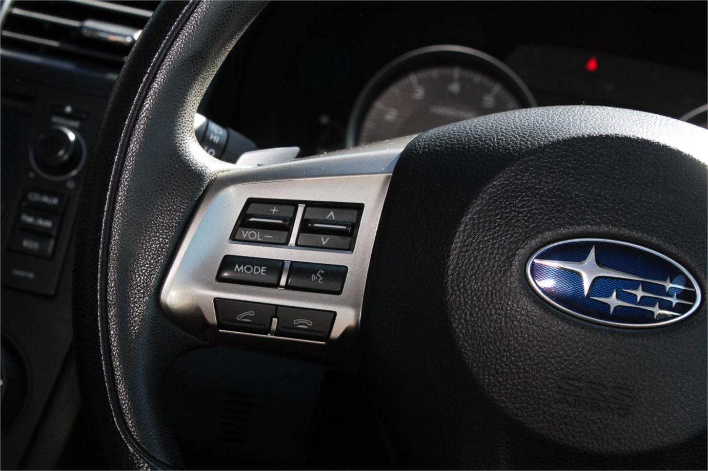 2014 Subaru Impreza 2.0i Exterior 8
