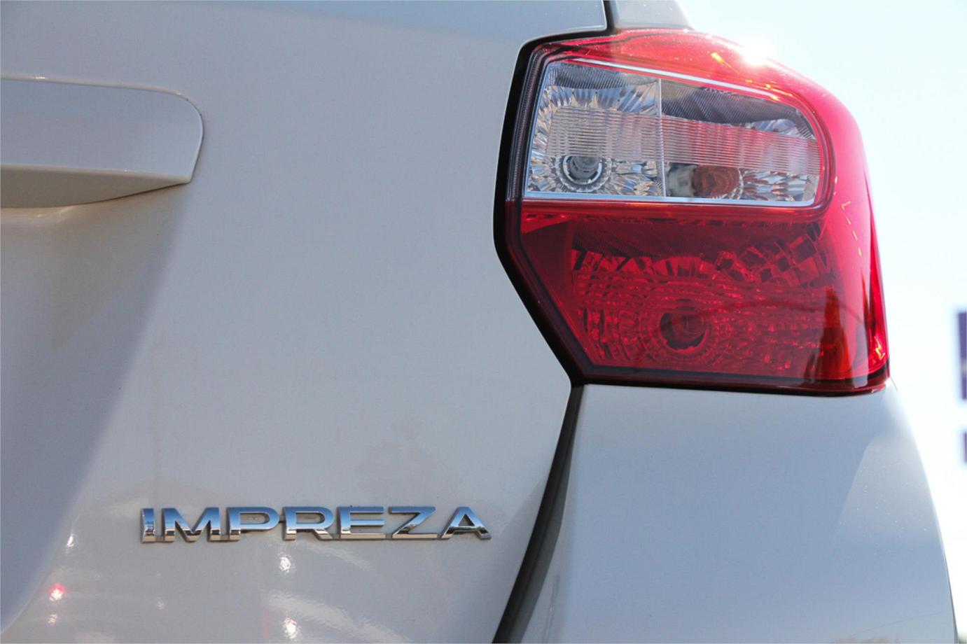 2014 Subaru Impreza 2.0i Exterior 17