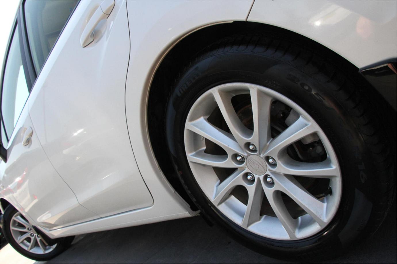 2014 Subaru Impreza 2.0i Exterior 20