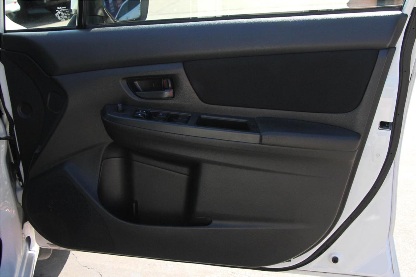 2014 Subaru Impreza 2.0i Exterior 21