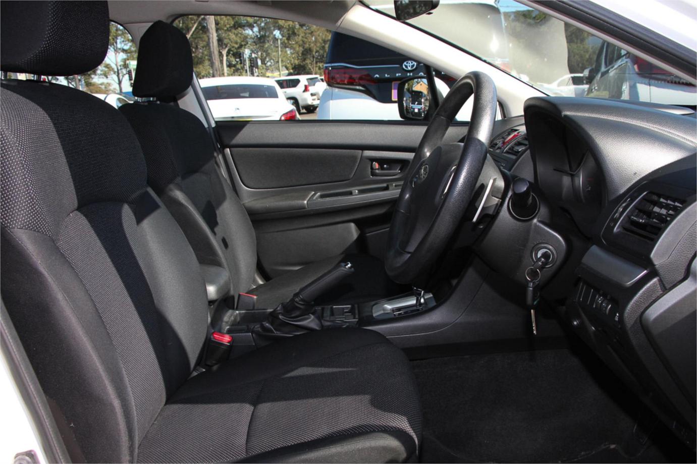 2014 Subaru Impreza 2.0i Exterior 24