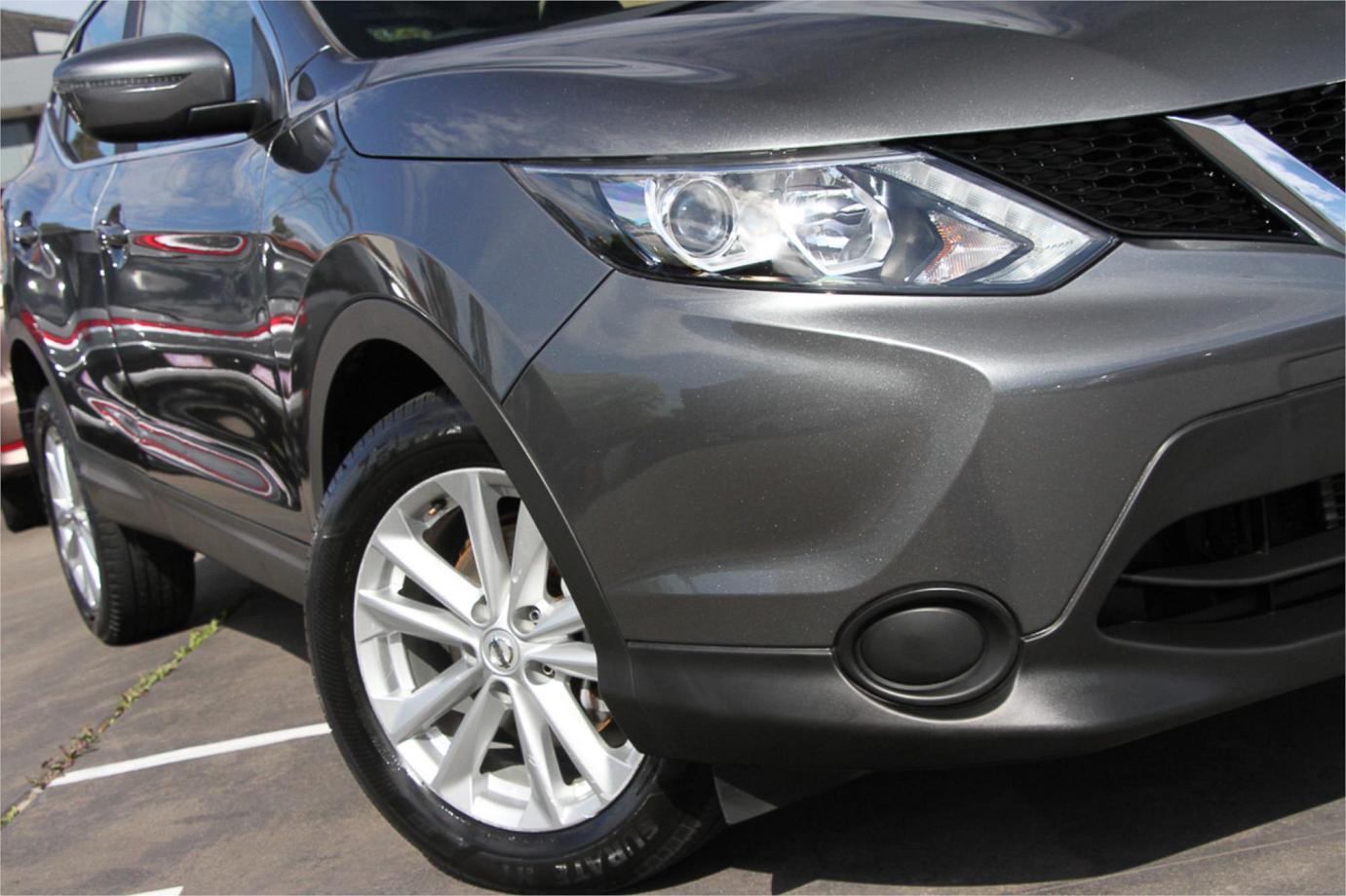 2017 Nissan Qashqai St Exterior 12