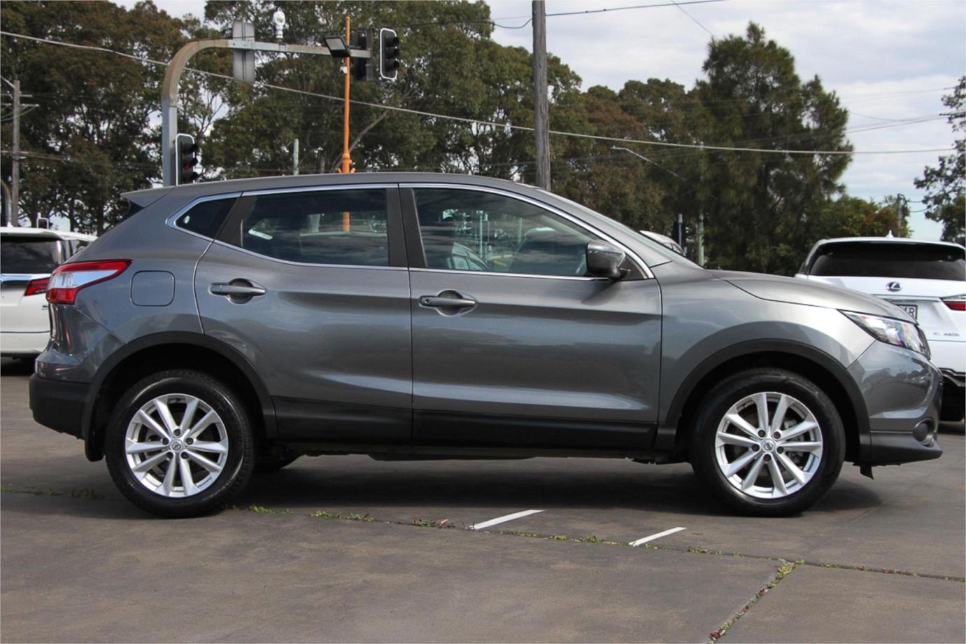 2017 Nissan Qashqai St Exterior 13