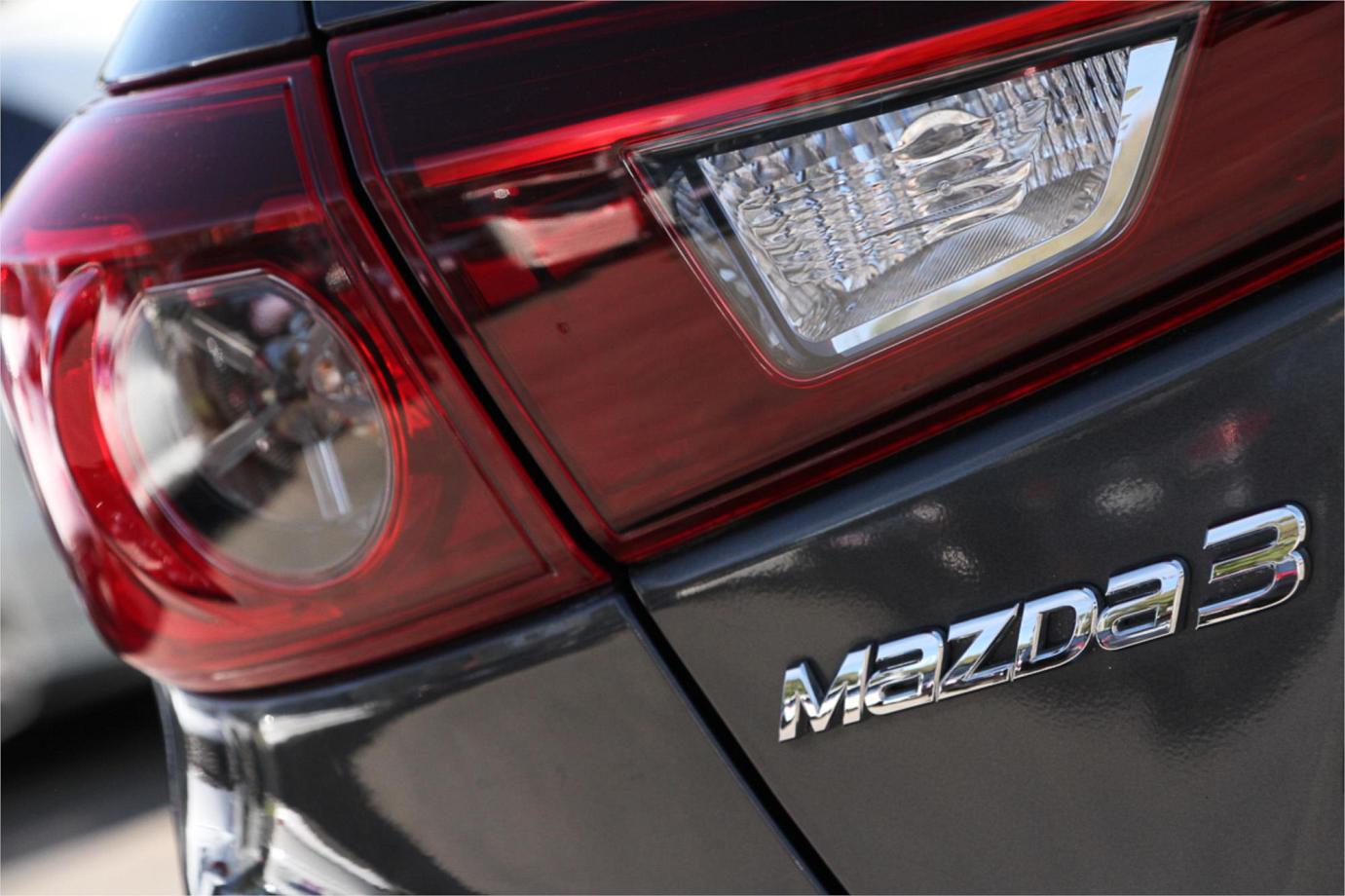 2015 Mazda 3 Maxx Exterior 17
