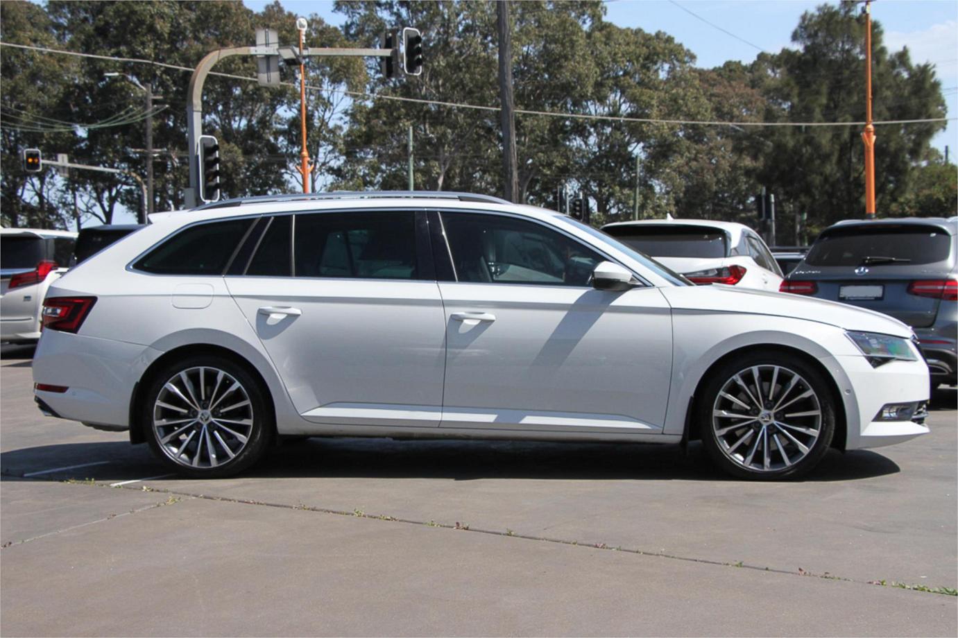 2016 Skoda Superb 206tsi Exterior 14
