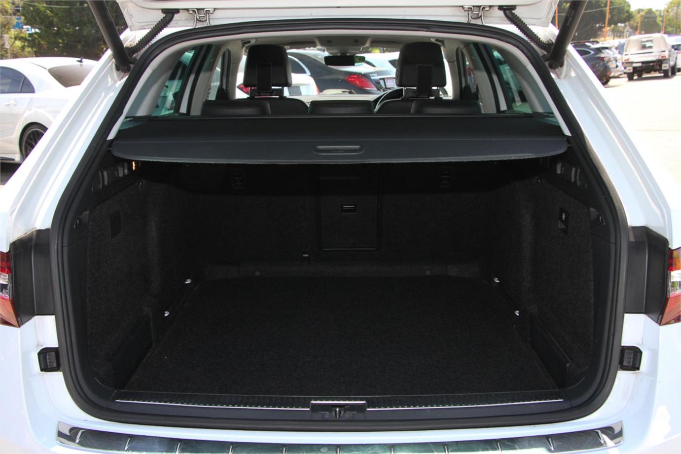2016 Skoda Superb 206tsi Exterior 17
