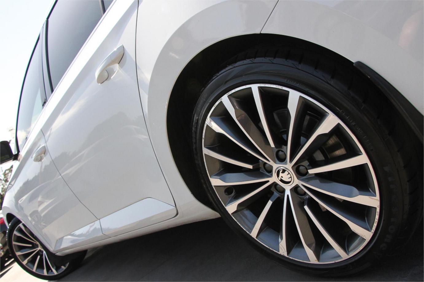 2016 Skoda Superb 206tsi Exterior 21