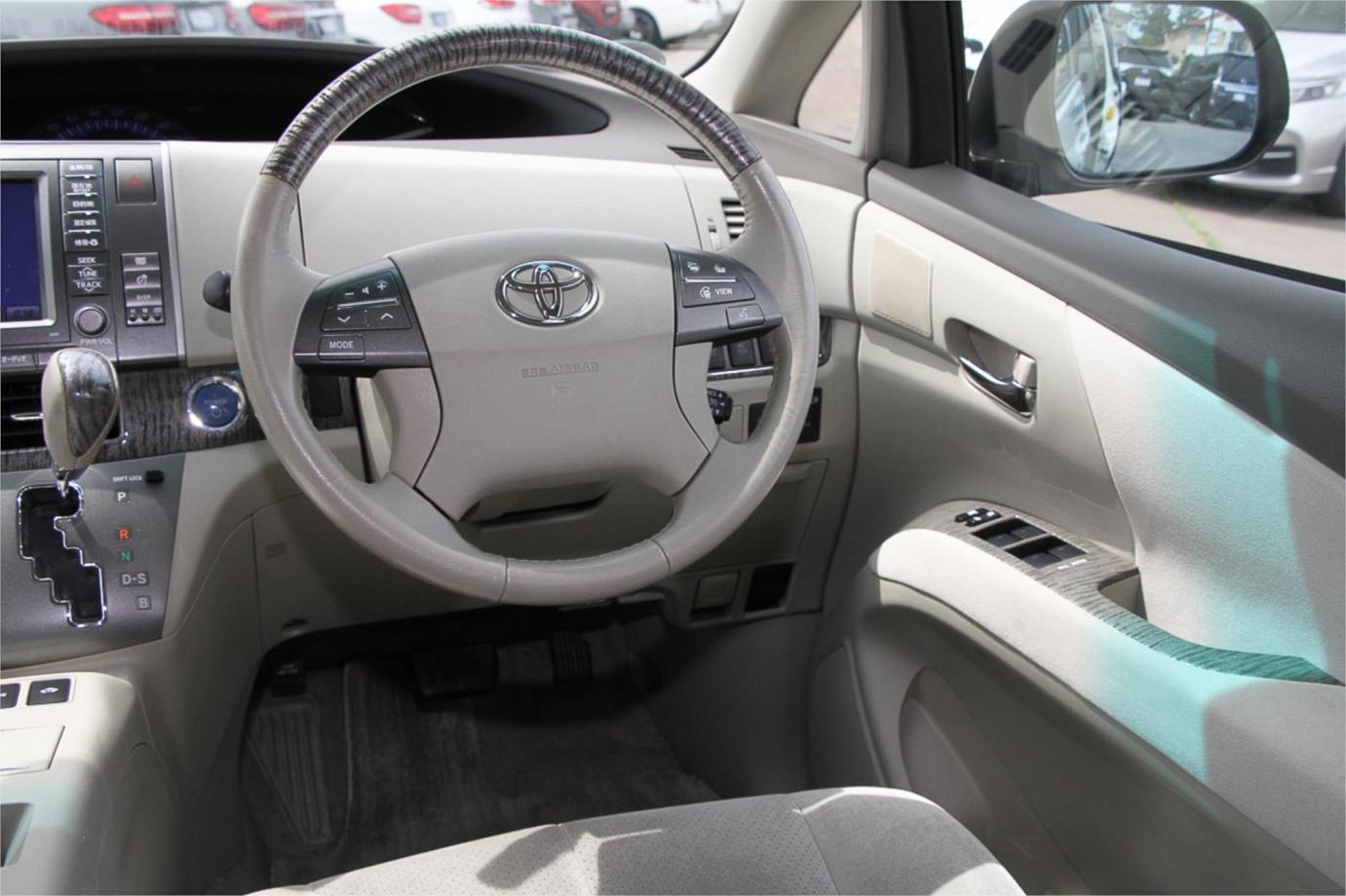 2011 Toyota Estima Hybrid G Exterior 23