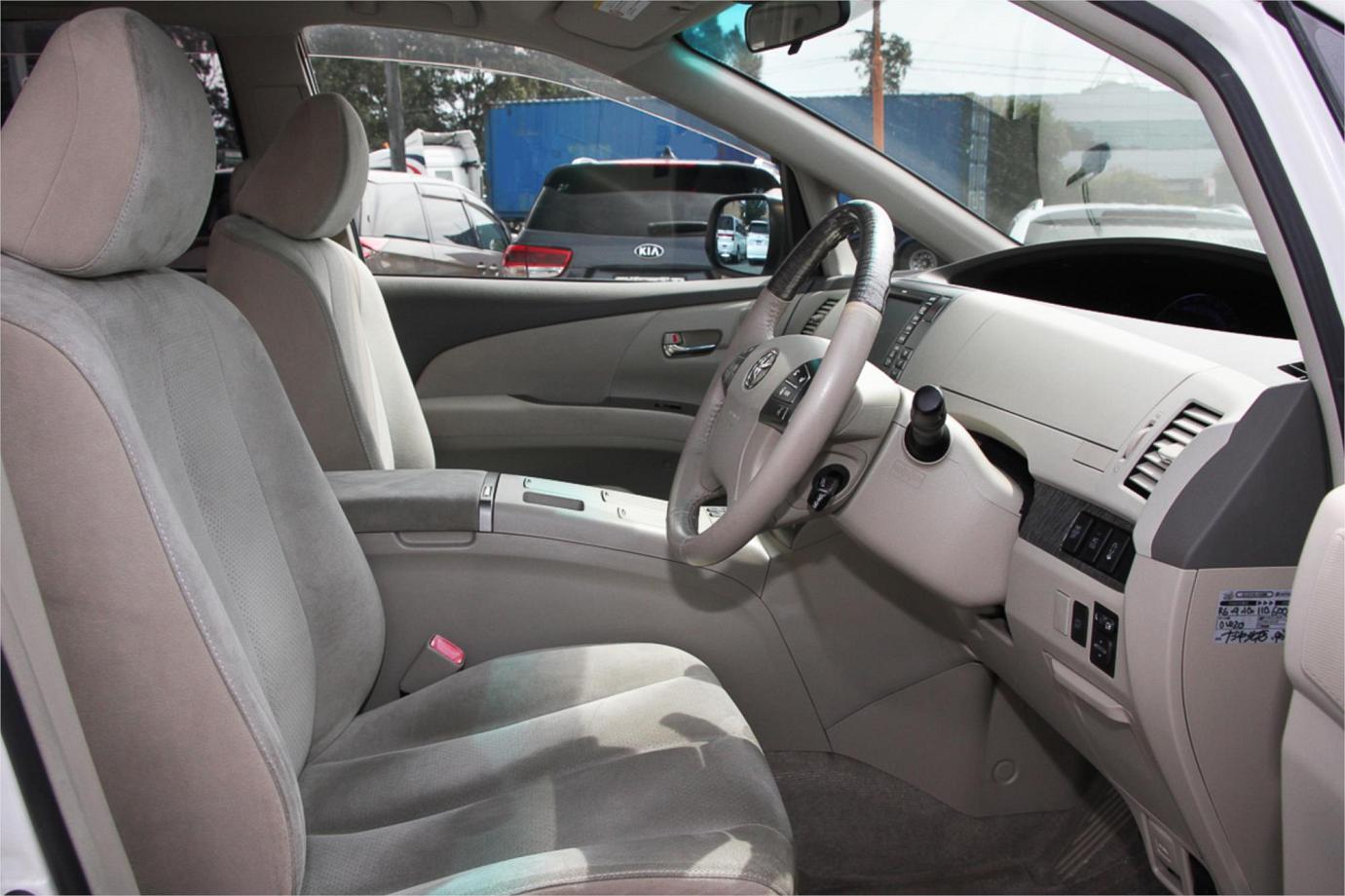 2011 Toyota Estima Hybrid G Exterior 24