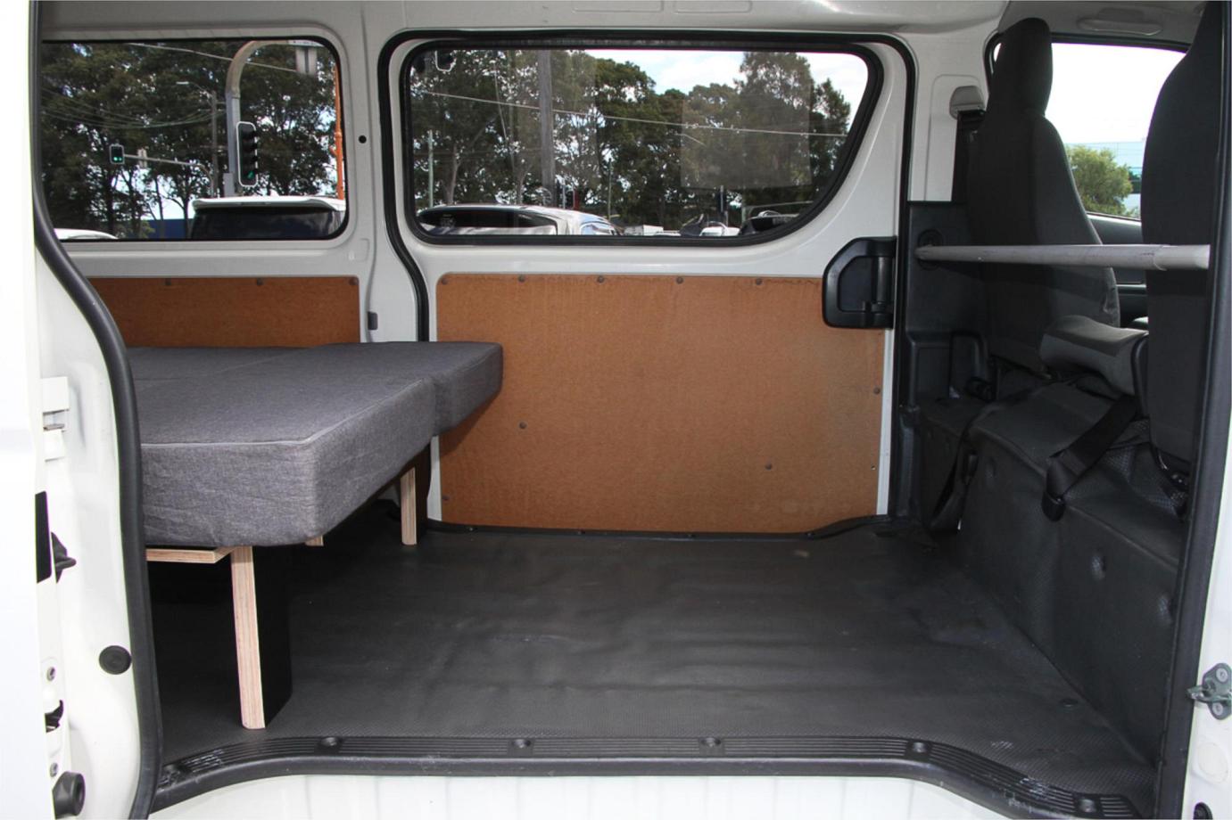 2018 Toyota Hiace Dx (camper Kit) Exterior 2