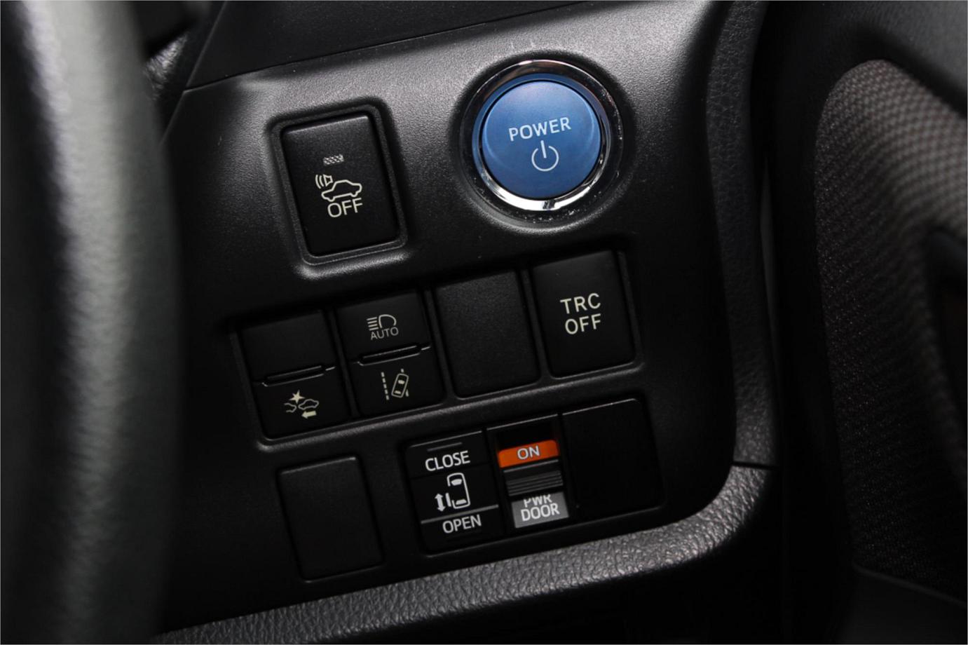 2018 Toyota Noah X (hybrid) Exterior 9