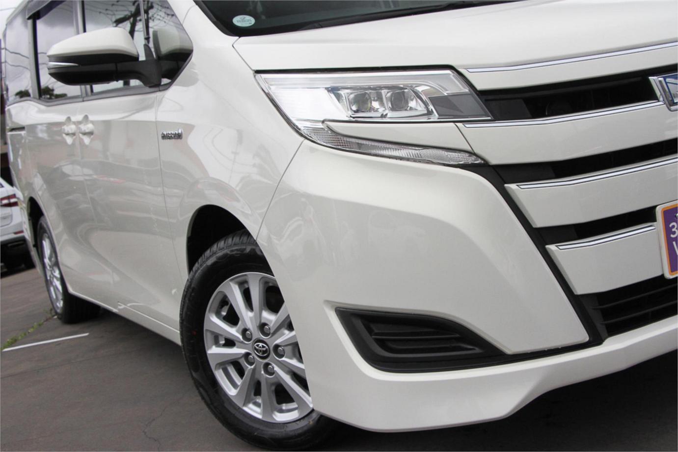 2018 Toyota Noah X (hybrid) Exterior 12